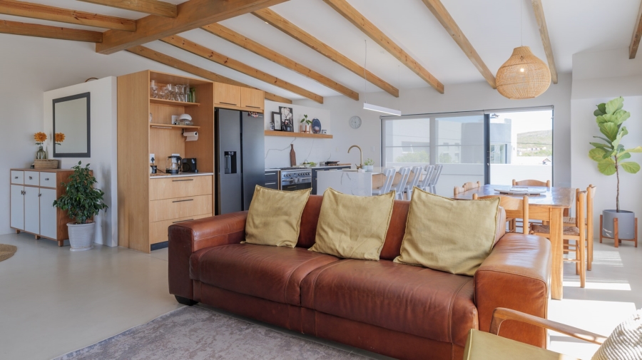 6 Bedroom Property for Sale in Agulhas Western Cape